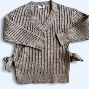 Cozy Ribbed Knit Sweater - Brown